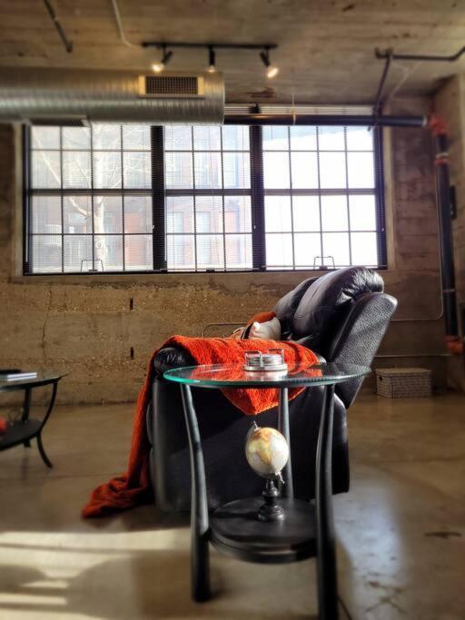 Staycation City Loft Free Gated Parking Saint Louis Esterno foto