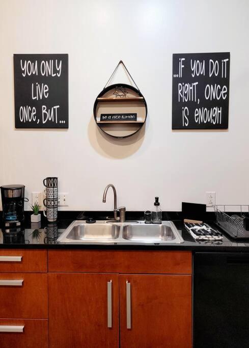 Staycation City Loft Free Gated Parking Saint Louis Esterno foto